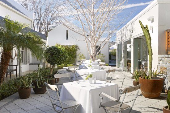 The Small Restaurant