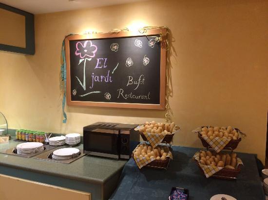 El Jardi at Hotel Mercure