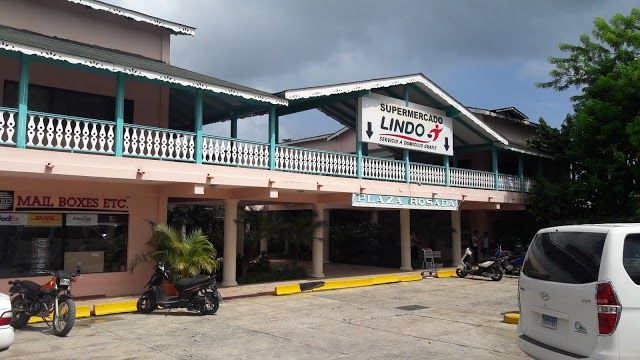 Centro Comercial Plaza Rosada