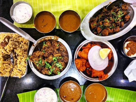 Hotel Junior Kuppanna Restaurant