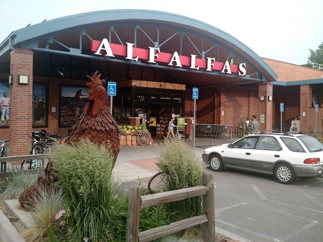 Alfalfa's Market