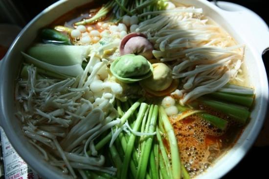 Zaha Sonmandu Main Store