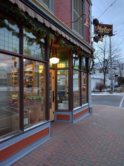 Martha's Vineyard Fine Wine & Gourmet Grocery
