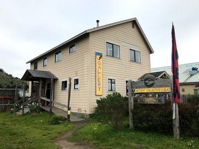 Artists Collective in Elk