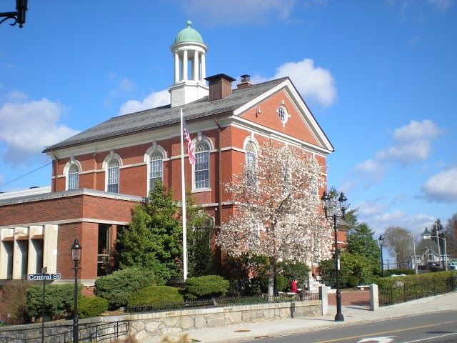 Memorial Hall Library
