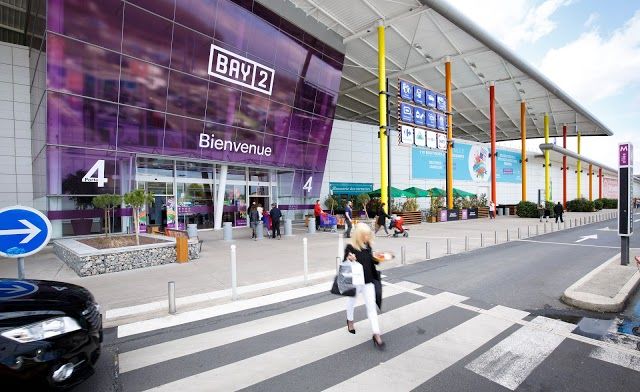 Centrum handlowe Bay 2