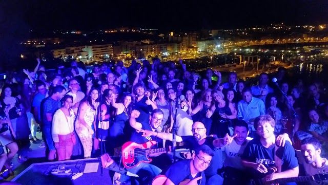 Cafetería y Heladería El Faro