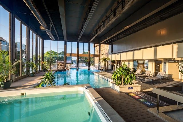 The Lodge of Four Seasons