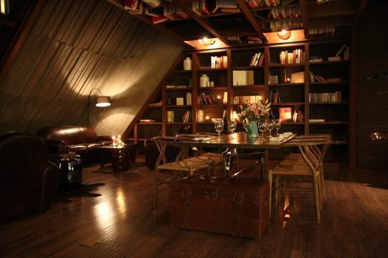 Bouquet Wine Bar & Restaurant