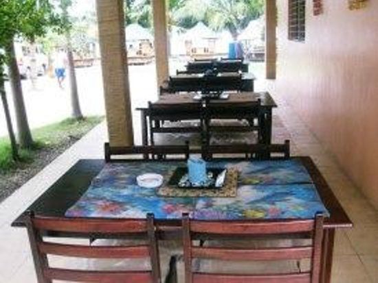 Aaron Beach Restaurant