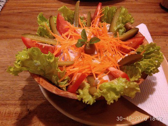 Honey Bee Bakery & Pizzeria