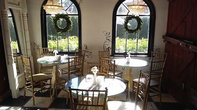 Little White House & Co