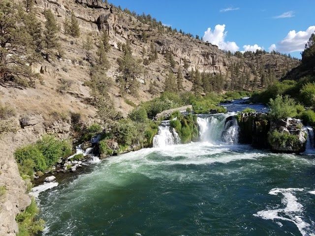 Steelhead Falls Trailhead