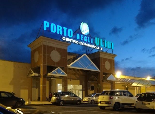 Centro Commerciale Porto degli ulivi