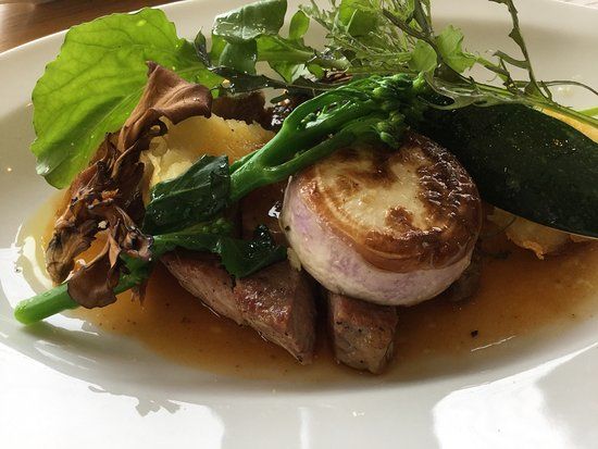 Villa Lupicia Restaurant