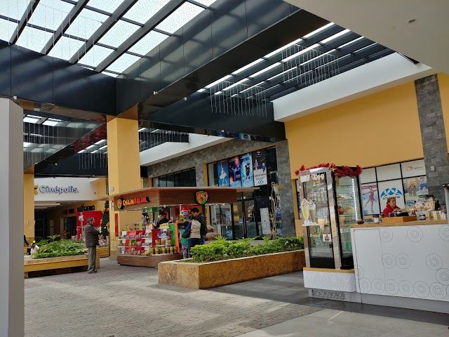 Juriquilla Uptown Shopping Center