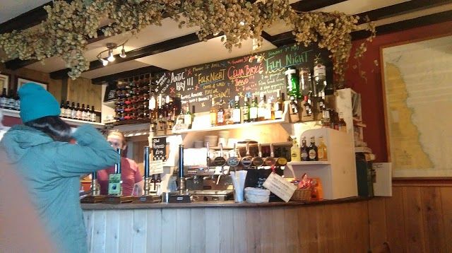 Shoreline Cafe & Shop