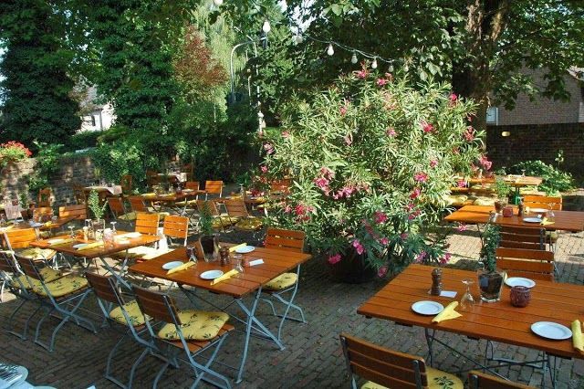 Weinhaus Die Fledermaus