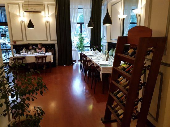 Siesta Pub & Restaurant