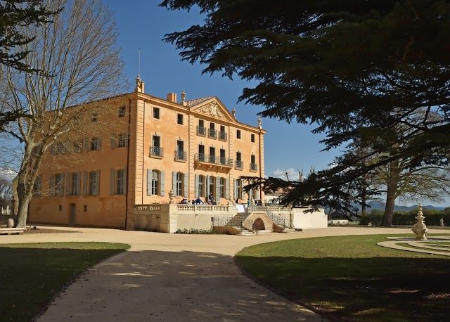 Chateau de Fonscolombe