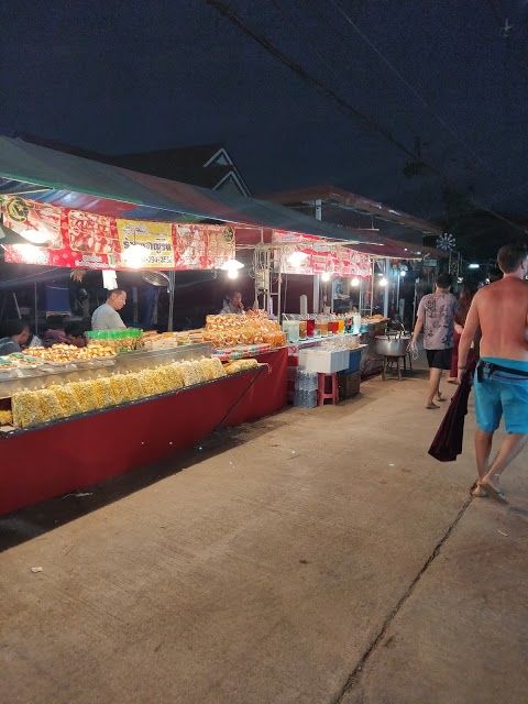 Old Town Lanta Street Market