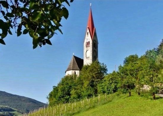 Kirche St. Peter und Paul Schrambach