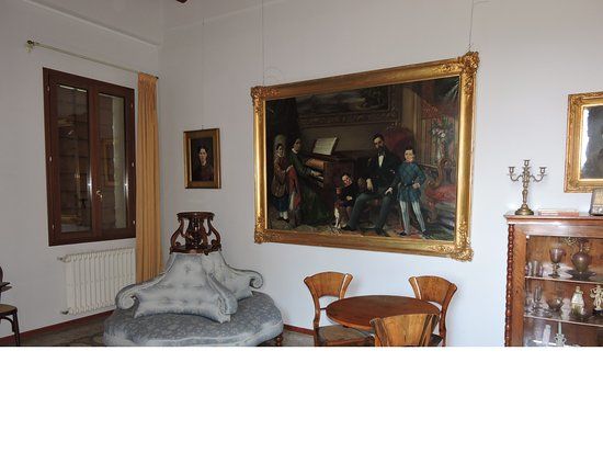 Museo dello scarpone e della calzatura sportiva