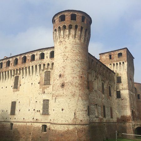 Rocca E Museo Etnografico Del Po