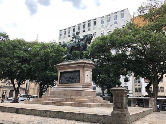 Statue of General Osório