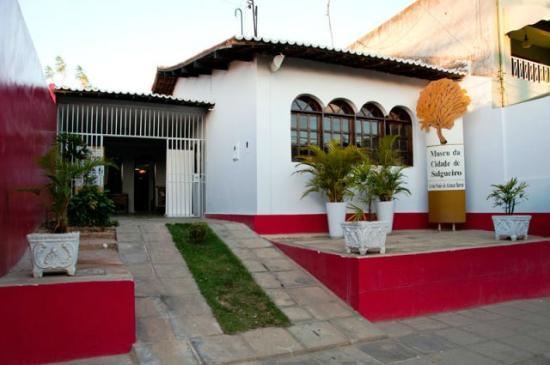 Museu Levino Nunes de Alencar Barros