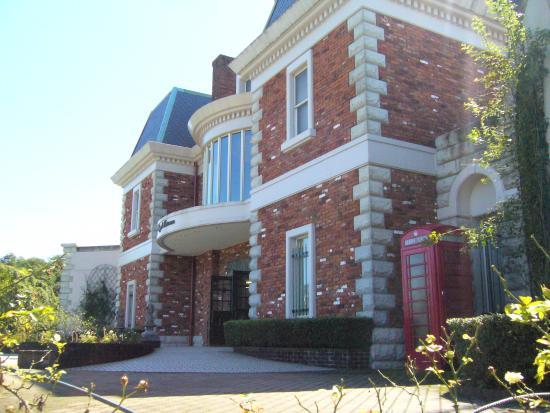 Diana Garden Angel Art Museum