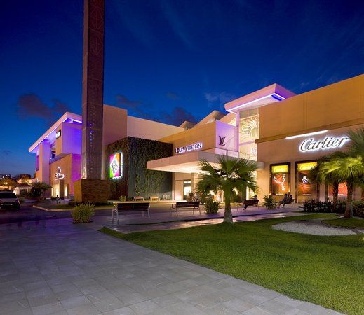 Centro Comercial Multiplaza