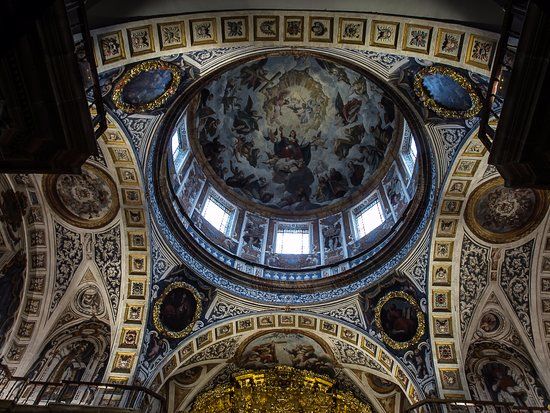 la Basílica de Nuestra Señora de la Vega