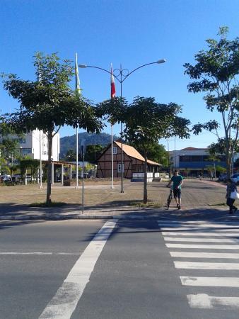 Praça Frederico Donner