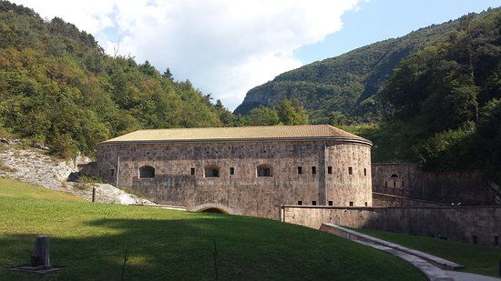 Forte Cadine Bus de Vela