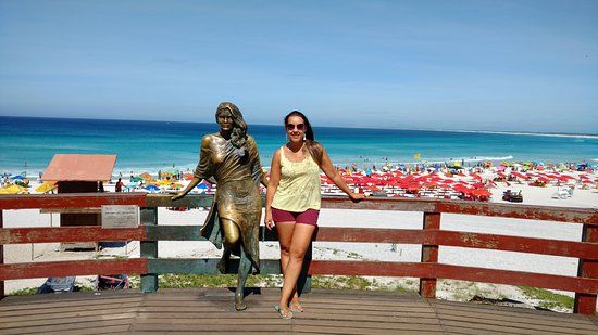 Estátua da atriz Flávia Alessandra