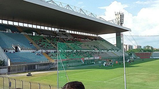 Brianteo-stadion