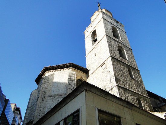 Iglesia de Santiago Apostol