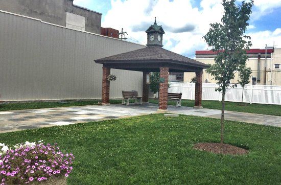 Waverly Village Square