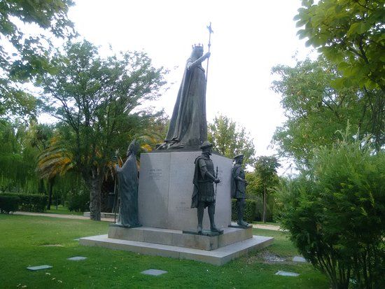 Monumento Isabel la Católica