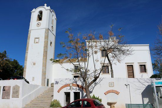 Igreja de Santa Barbara de Nexe