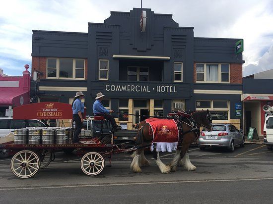 Commercial Hotel Pub