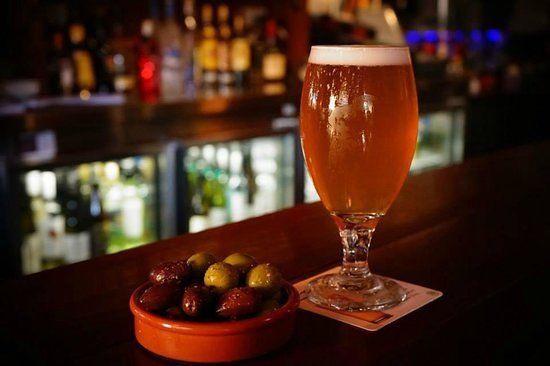 Cascades Restaurant & Bar