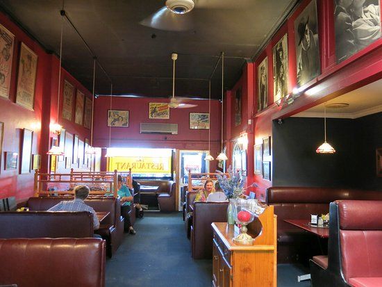 Lou's Cafe Restaurant