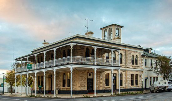 Royal Oak Hotel Penola