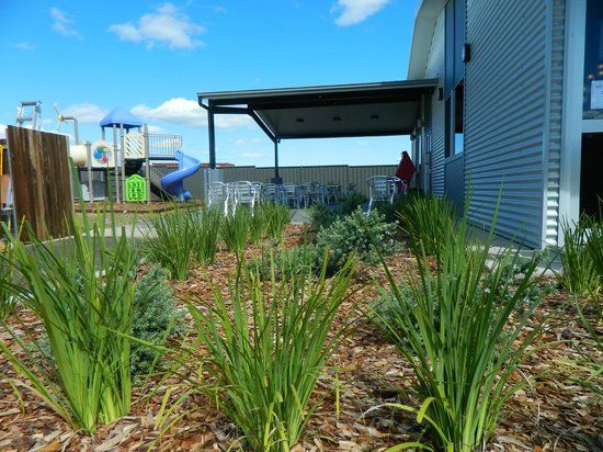 Dooleys Tavern Capella