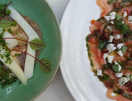 Restaurant Au Nom De Dieu