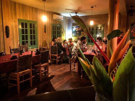 Vintage Pearl Restaurant and Wine Cellar