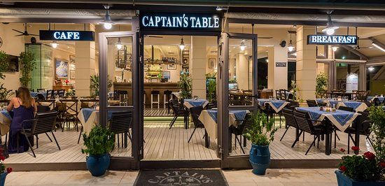Captain's Table Cafe Restaurant