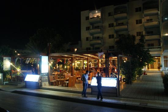 OSIRIS HOTEL Time To Smile